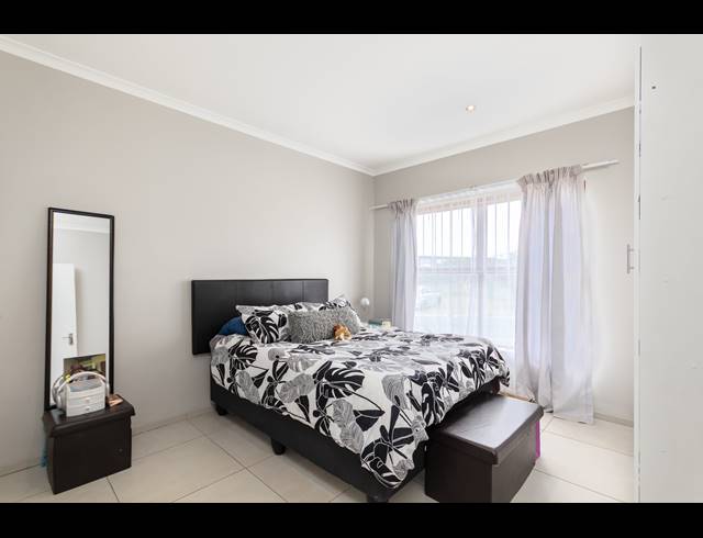 4 BEDROOM FREESTANDING FOR SALE IN PARKLANDS